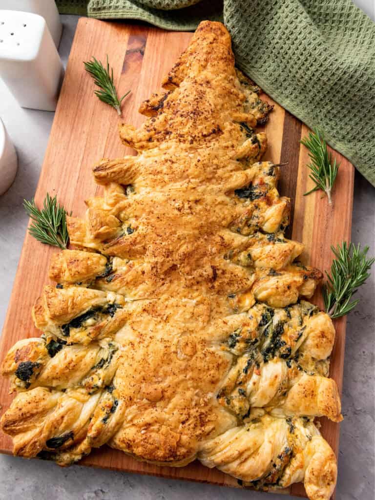 How to Make a Spinach Dip Christmas Tree That Will Wow Your Holiday ...